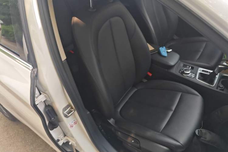 Used BMW 1 Series 2019 118i Fashion Model Right Front Seat