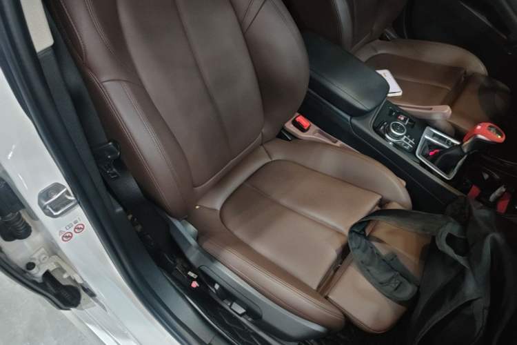Used BMW 1 Series 2019 120i Leading Model M Sport Package Right Front Seat
