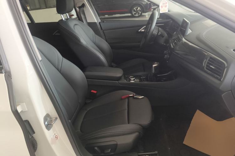Used BMW 1 Series 2019 118i M Sport Package Right Front Seat