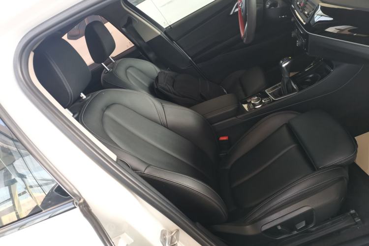 Used BMW 1 Series 2019 118i M Sport Package Right Front Seat