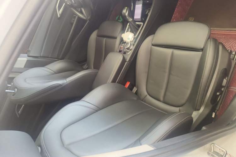 Used BMW 1 Series 2019 118i M Sport Package Right Front Seat