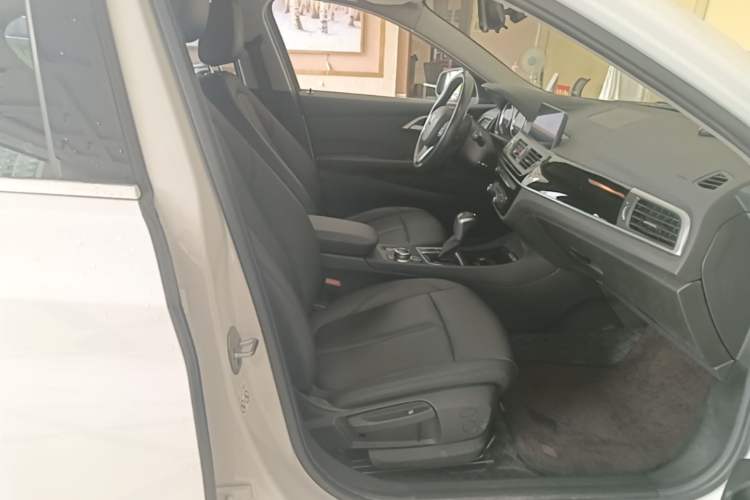 Used BMW 1 Series 2019 118i Fashion Model Right Front Seat