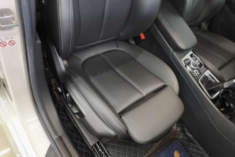 Used BMW 1 Series 2019 118i M Sport Package Right Front Seat