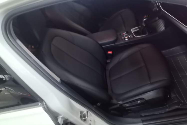Used BMW 1 Series 2019 118i Fashion Model Right Front Seat