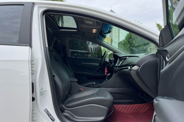 Used BMW 1 Series 2019 118i M Sport Package Right Front Seat