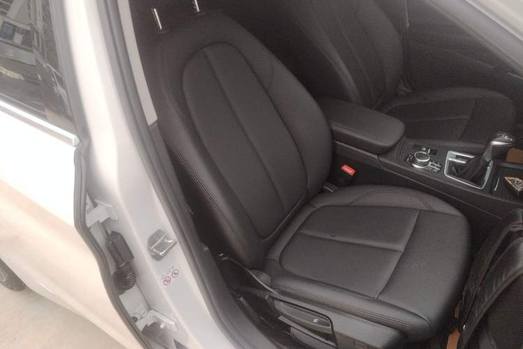Used BMW 1 Series 2019 118i Fashion Model Right Front Seat