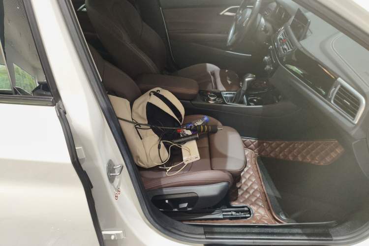 Used BMW 1 Series 2019 118i M Sport Package Right Front Seat