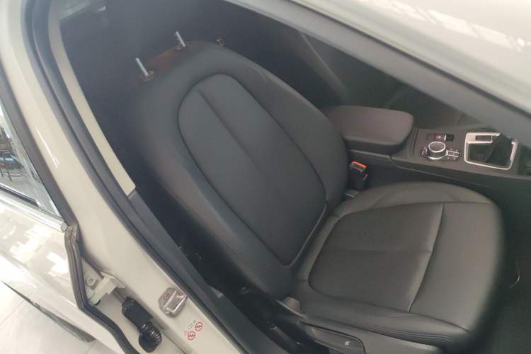 Used BMW 1 Series 2019 118i Fashion Model Right Front Seat