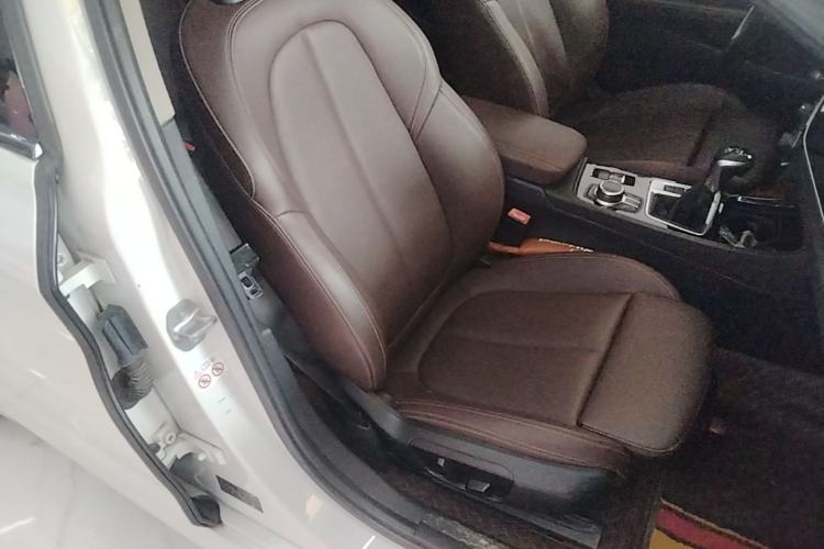 Used BMW 1 Series 2019 118i M Sport Package Right Front Seat