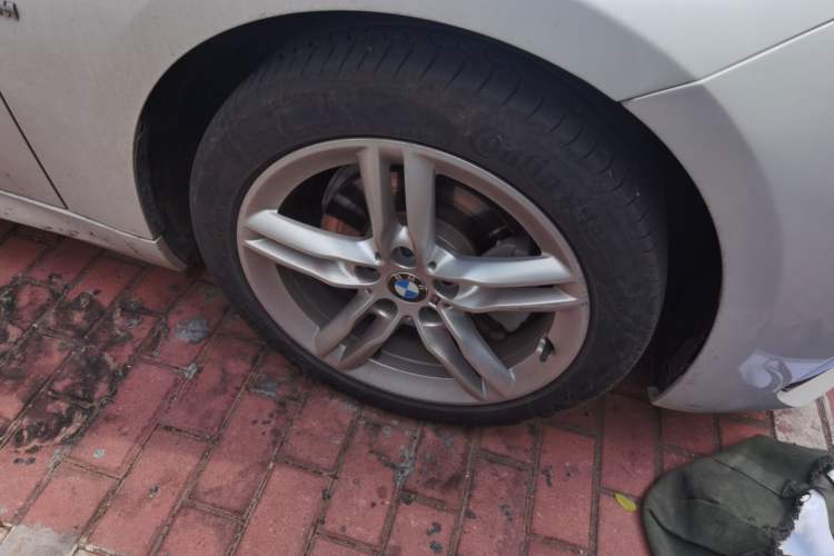 Used BMW 1 Series 2019 118i M Sport Package Right Front Wheel Hub