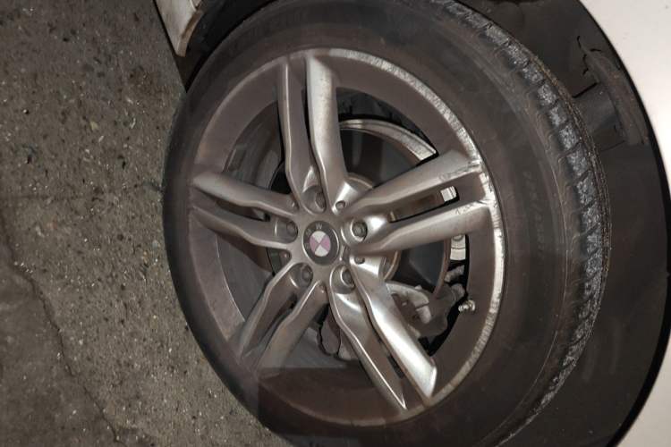 Used BMW 1 Series 2019 118i M Sport Package Right Front Wheel Hub