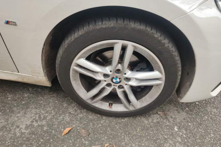 Used BMW 1 Series 2019 118i M Sport Package Right Front Wheel Hub