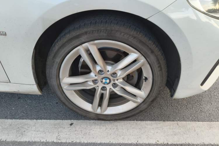 Used BMW 1 Series 2019 118i M Sport Package Right Front Wheel Hub
