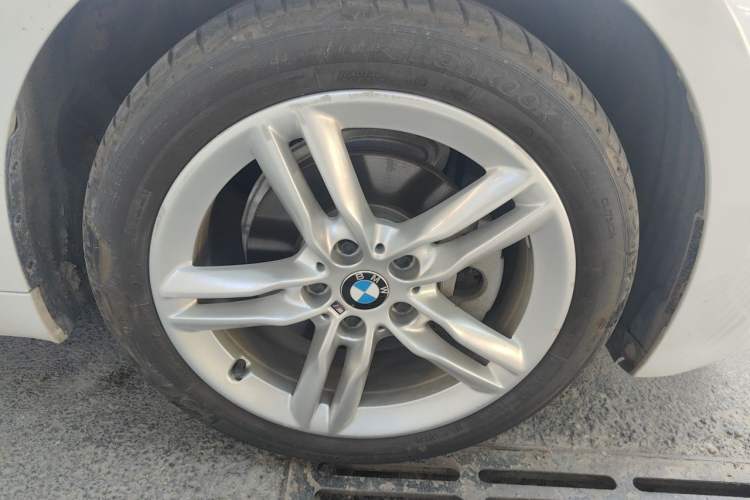 Used BMW 1 Series 2019 118i M Sport Package Right Front Wheel Hub
