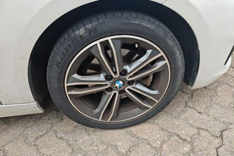 Used BMW 1 Series 2019 118i Fashion Model Right Front Wheel Hub