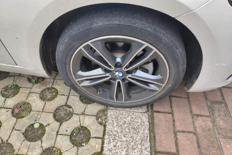 Used BMW 1 Series 2019 118i Fashion Model Right Front Wheel Hub