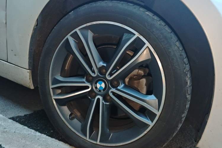 Used BMW 1 Series 2019 118i Fashion Model Right Front Wheel Hub