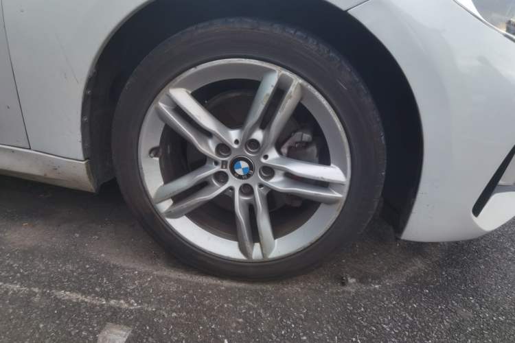 Used BMW 1 Series 2019 118i M Sport Package Right Front Wheel Hub