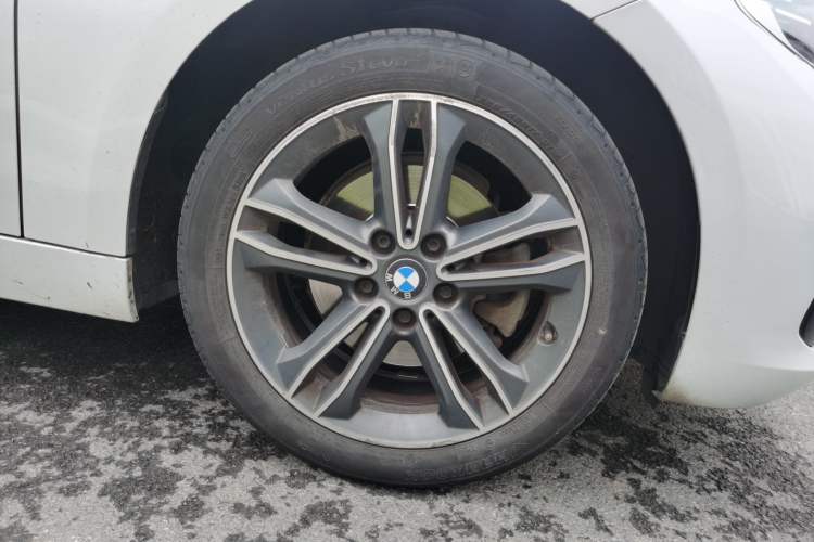 Used BMW 1 Series 2019 118i Fashion Model Right Front Wheel Hub