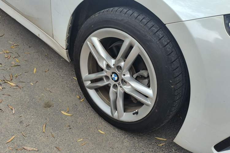 Used BMW 1 Series 2019 118i M Sport Package Right Front Wheel Hub