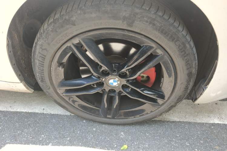 Used BMW 1 Series 2019 118i M Sport Package Right Front Wheel Hub