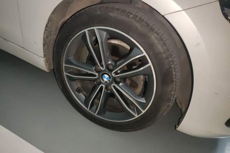 Used BMW 1 Series 2019 118i Fashion Model Right Front Wheel Hub
