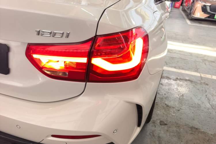 Used BMW 1 Series 2019 120i Leading Model M Sport Package Right Rear Taillight