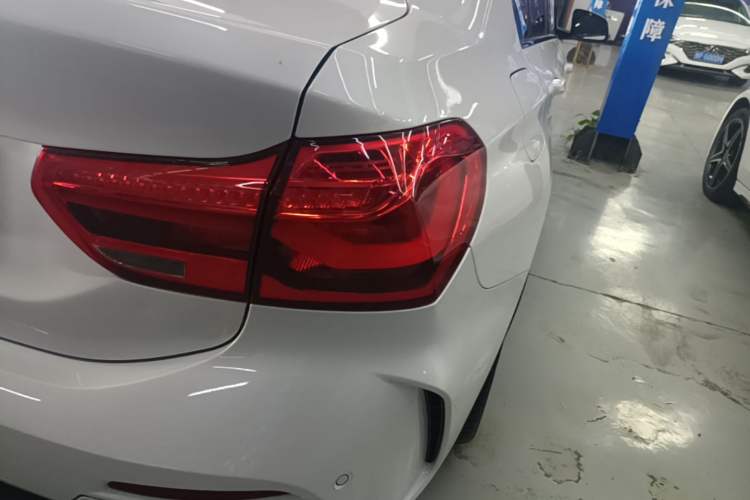 Used BMW 1 Series 2019 118i M Sport Package Right Rear Taillight