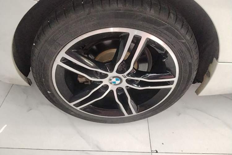 Used BMW 1 Series 2019 118i M Sport Package Right Rear Wheel Hub