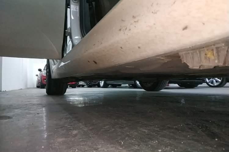 Used BMW 1 Series 2019 118i M Sport Package Right Side Sill