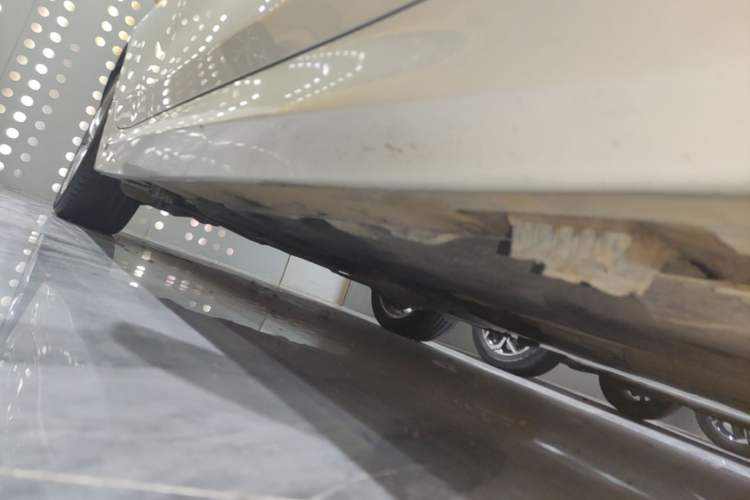 Used BMW 1 Series 2019 118i M Sport Package Right Side Sill