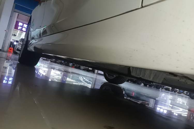 Used BMW 1 Series 2019 118i M Sport Package Right Side Sill