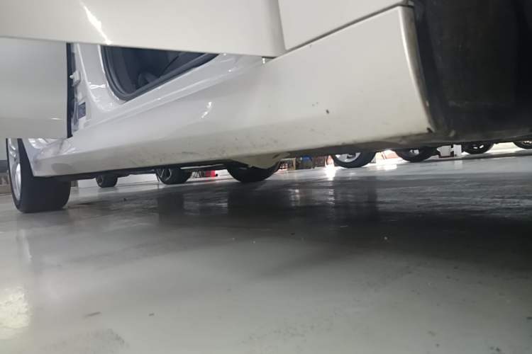 Used BMW 1 Series 2019 118i M Sport Package Right Side Sill