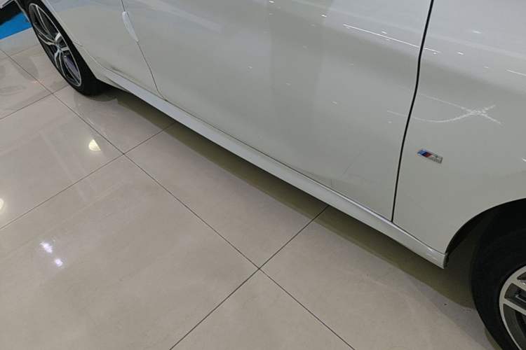 Used BMW 1 Series 2019 120i Leading Model M Sport Package Right Side Sill