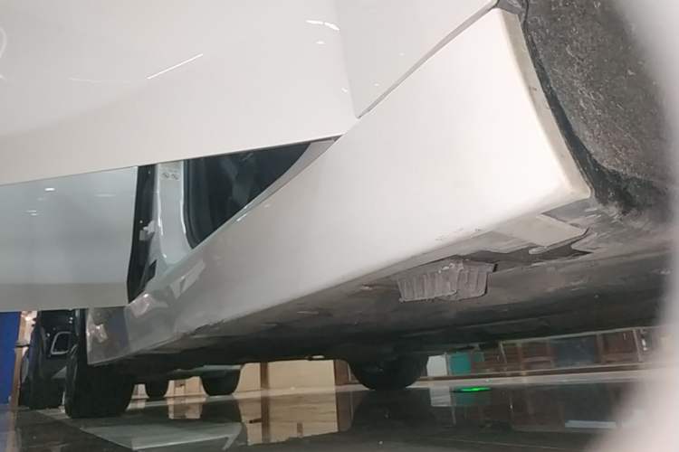 Used BMW 1 Series 2019 118i Fashion Model Right Side Sill