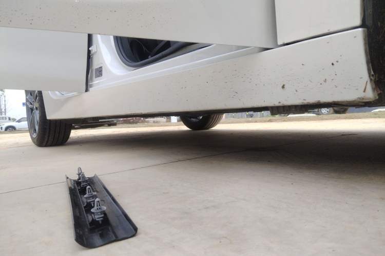 Used BMW 1 Series 2019 118i Fashion Model Right Side Sill