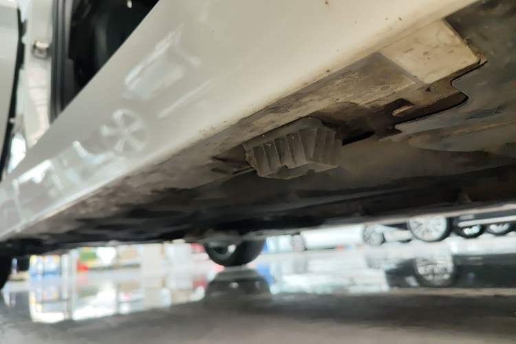 Used BMW 1 Series 2019 118i Fashion Model Right Side Sill