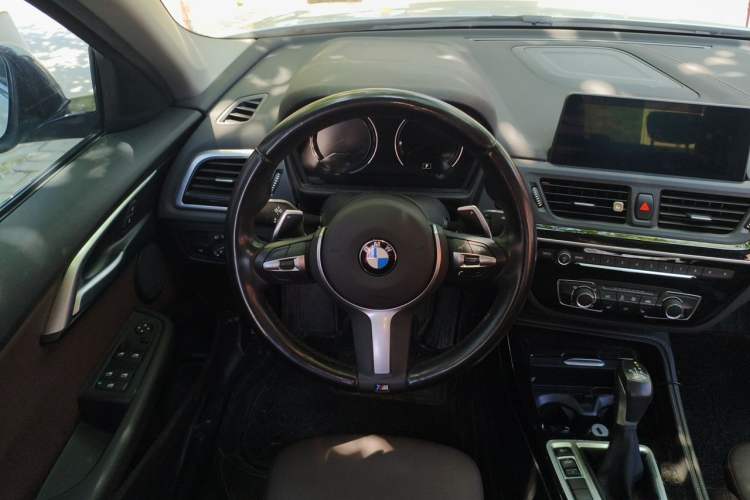 Used BMW 1 Series 2019 120i Leading Model M Sport Package Steering Wheel
