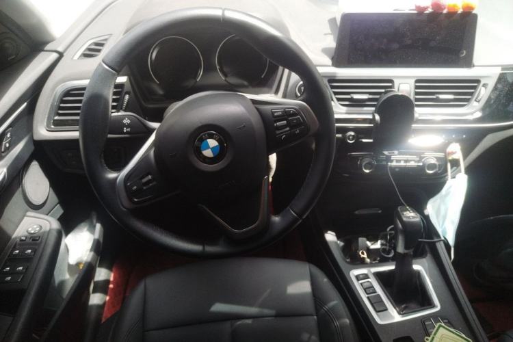 Used BMW 1 Series 2019 118i Fashion Model Steering Wheel