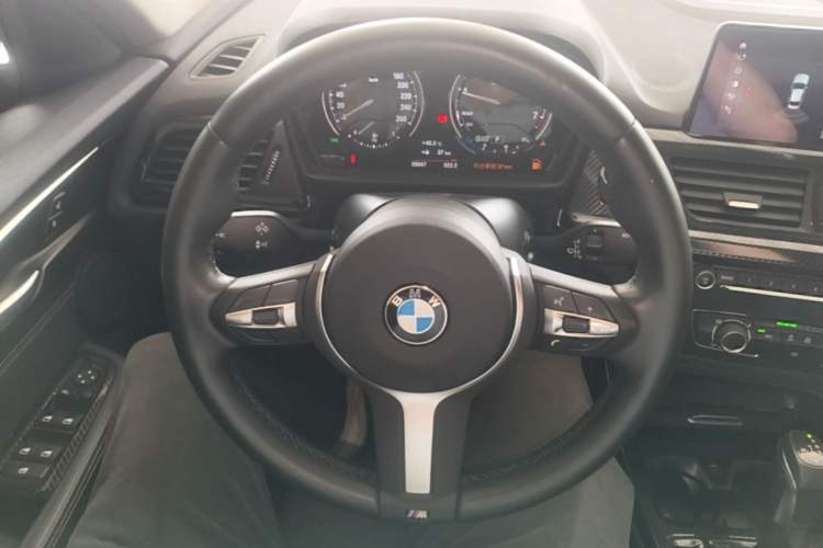 Used BMW 1 Series 2019 118i M Sport Package Steering Wheel