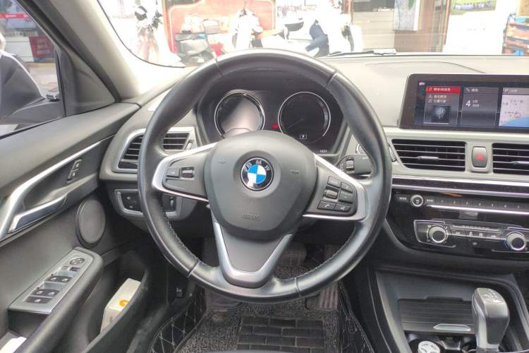 Used BMW 1 Series 2019 118i Fashion Model Steering Wheel