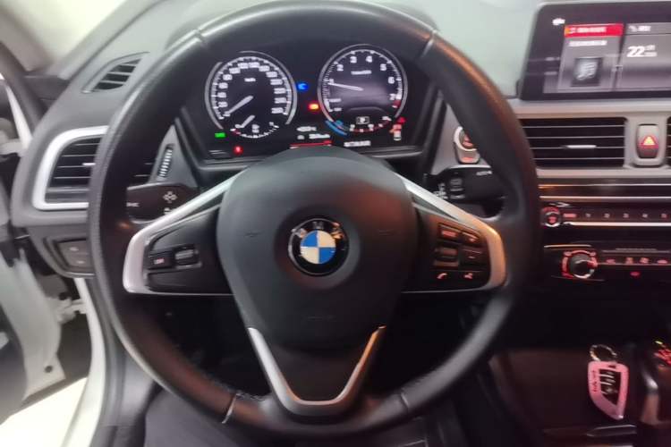Used BMW 1 Series 2019 118i Fashion Model Steering Wheel