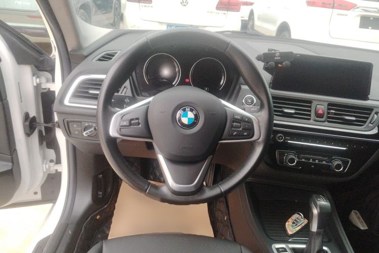 Used BMW 1 Series 2019 118i Fashion Model Steering Wheel