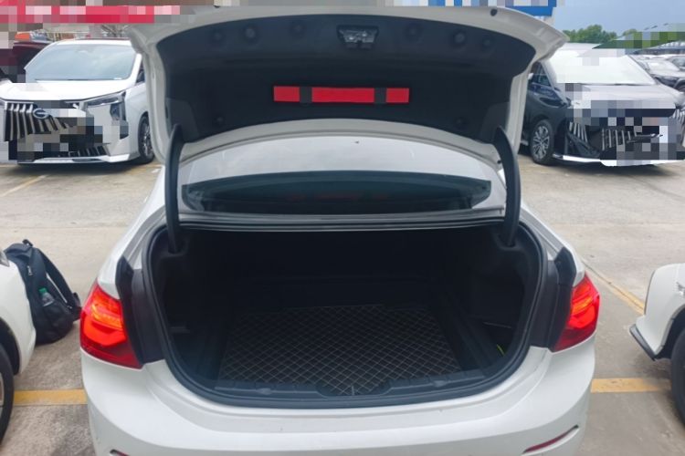 Used BMW 1 Series 2019 118i Fashion Model Trunk