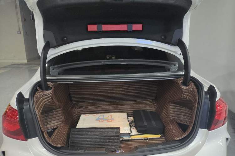 Used BMW 1 Series 2019 118i M Sport Package Trunk