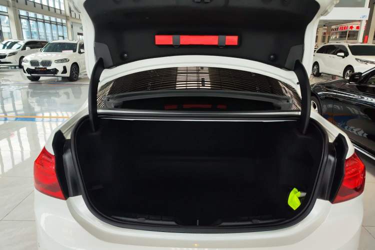 Used BMW 1 Series 2019 118i Fashion Model Trunk