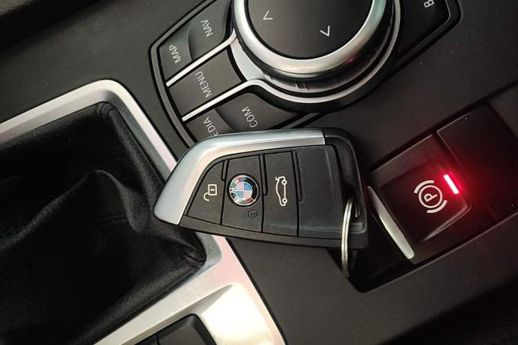 Used BMW 1 Series 2019 118i Fashion Model Vehicle Key