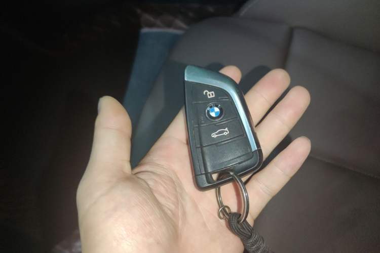 Used BMW 1 Series 2019 118i M Sport Package Vehicle Key