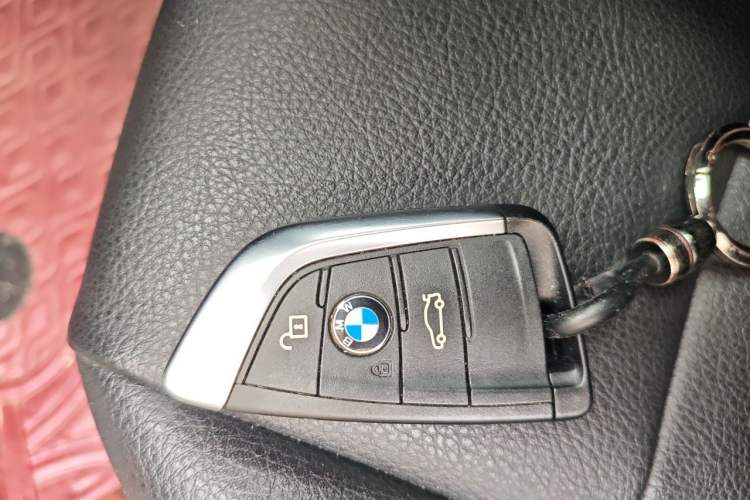 Used BMW 1 Series 2019 118i Fashion Model Vehicle Key