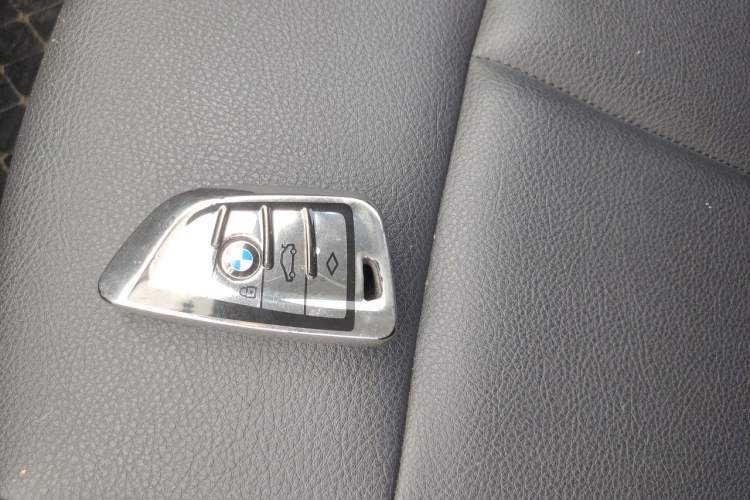 Used BMW 1 Series 2019 118i Fashion Model Vehicle Key